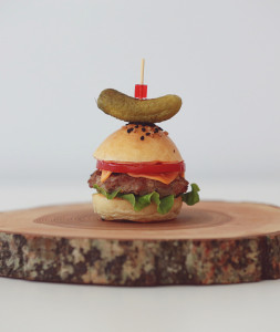 Mini burgeriai su kiauliena