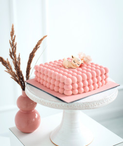 Prancūziškas braškių ir kokosų tortas