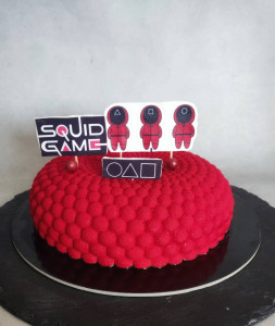 Tortas su serbentais ir šokolado musu "Squid game"
