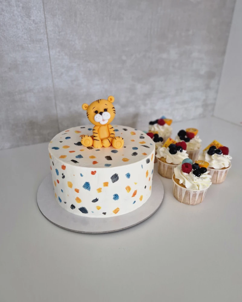 1 - ojo gimtadienio tortas deko