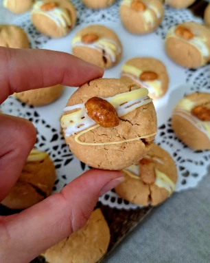 Migdoliniai riešutų sviesto sausainiai be gliuteno (vegan)