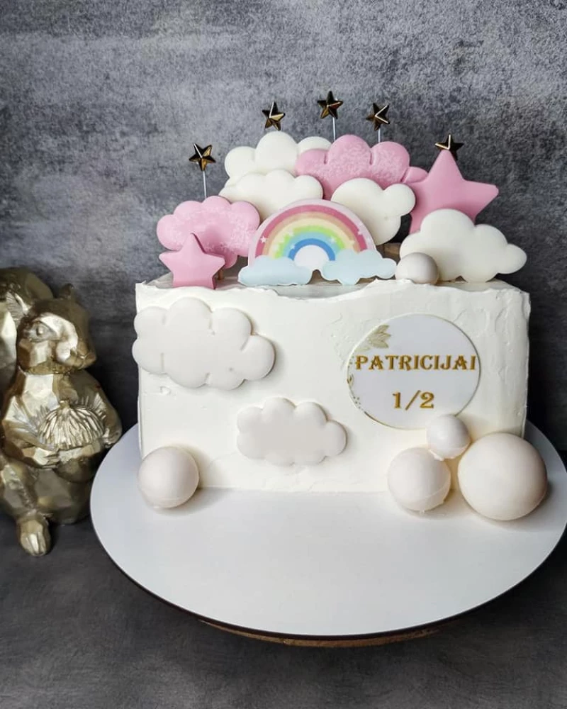 Pusės metukų tortas mergaitei