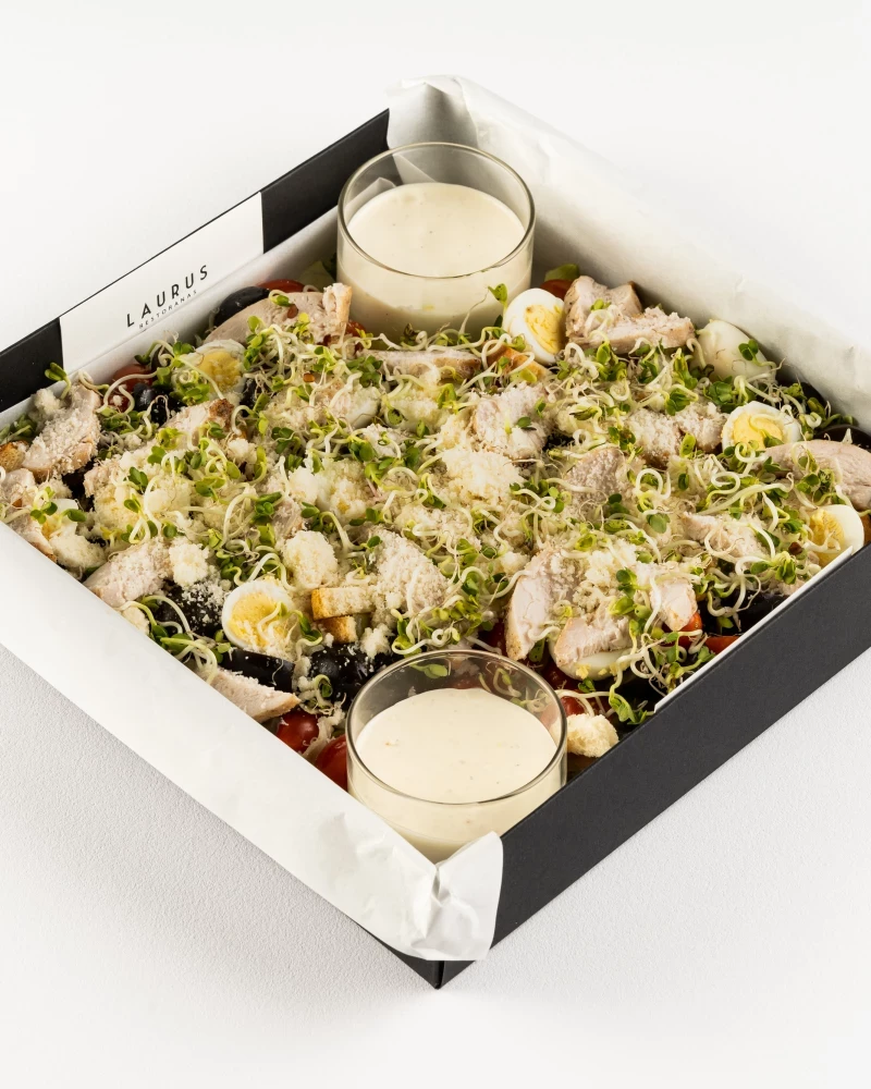 9 patiekalų Vaišių stalas LAURUS KALĖDOS (8-10 asm.)