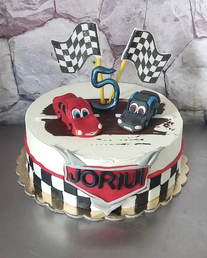 Tortas Žaibas Makvynas