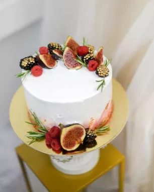 Tortas su uogomis