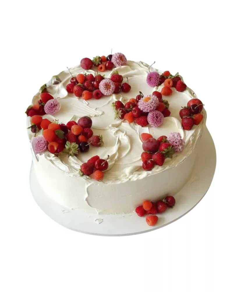 Tortas su grietinėlės aptepimu ir uogų-gėlių dekoru (nuo 4 kg)