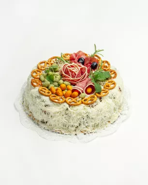Puošnus duonos tortas