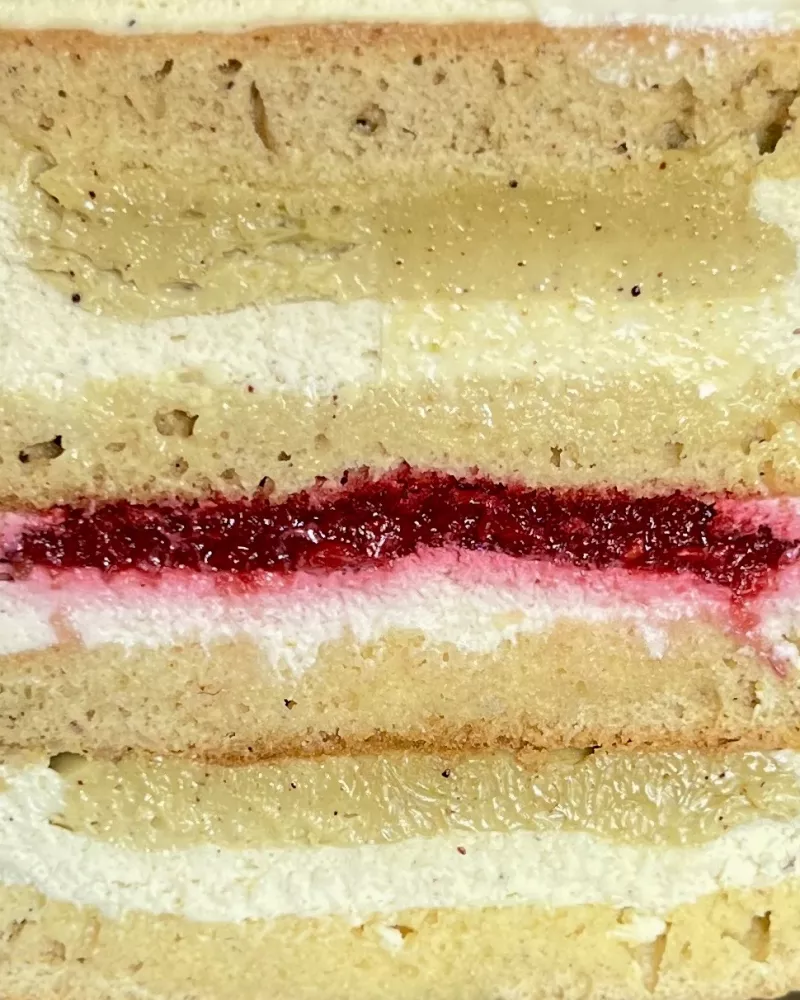 Nepaprastas Pistacijų ir aviečių tortas