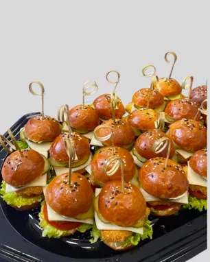 Mini burgeriai su vištiena