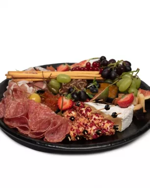 Antipasti rinkinys prie vyno