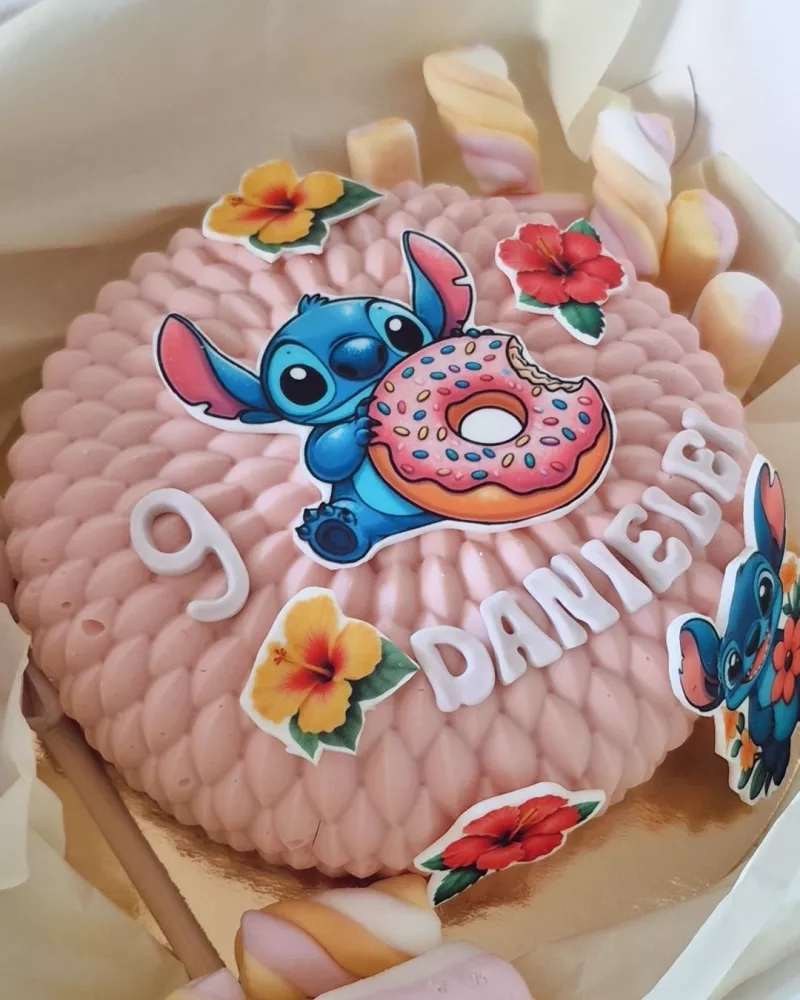 Daužomas tortas