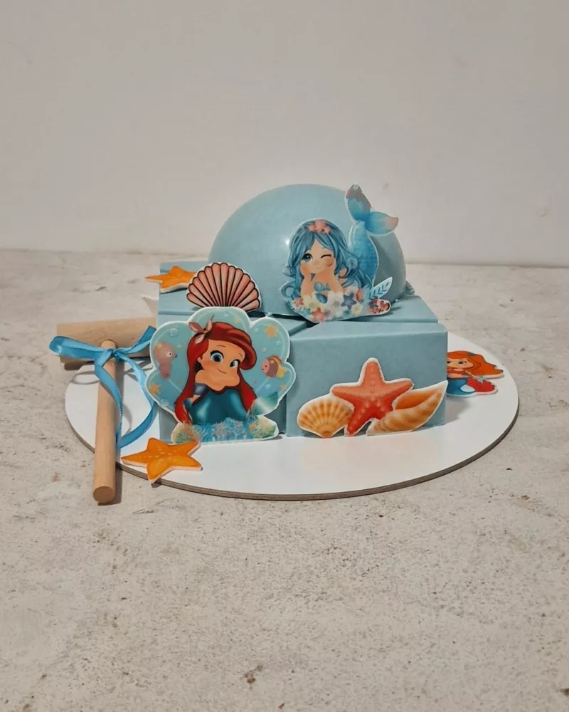Daužomas tortas