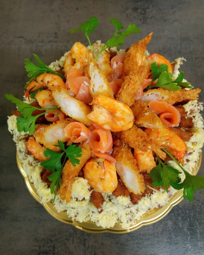 Keptos duonos tortas su krevetėmis