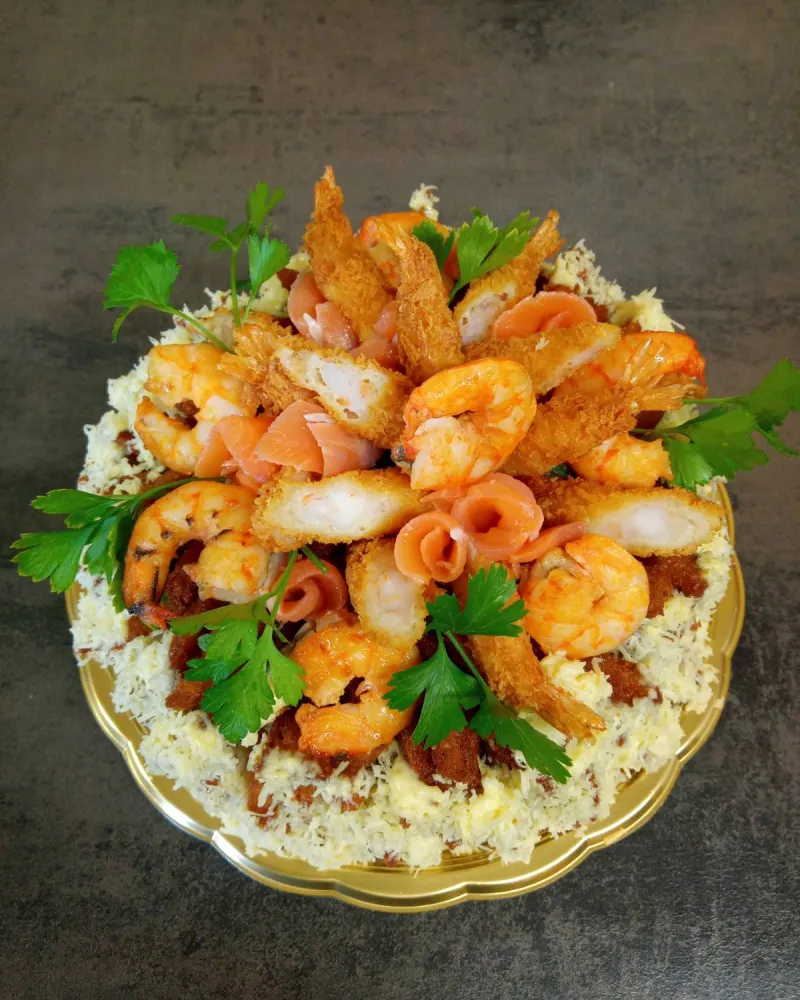 Keptos duonos tortas su krevetėmis