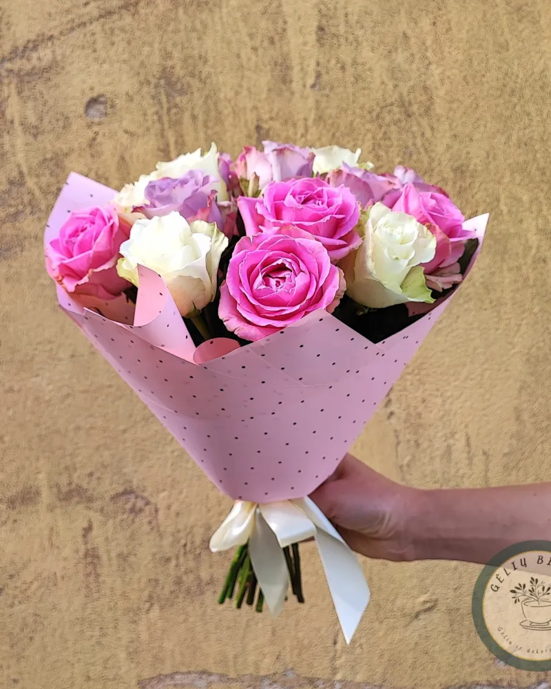 Rožių puokštė (15 vnt.)