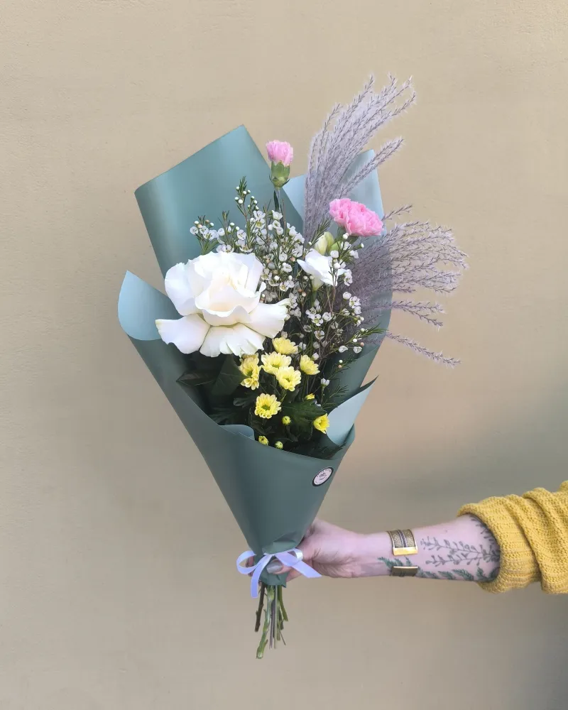 Puokštė ''Šviesūs atspalviai''