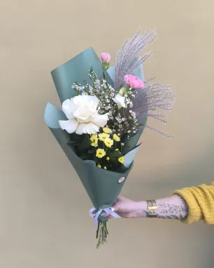 Puokštė ''Šviesūs atspalviai''