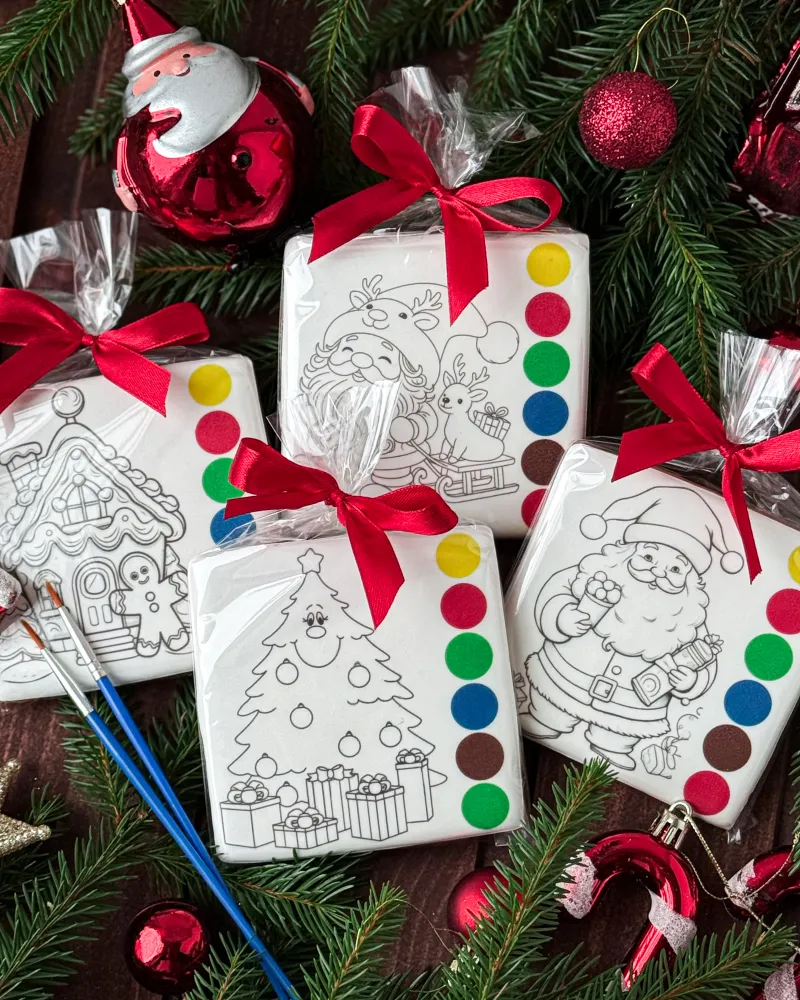 Kalėdiniai spalvinimo meduoliai