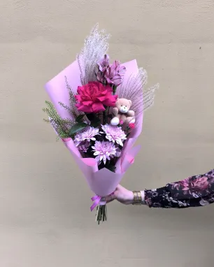 Puokštė "Rožiniai atspalviai"