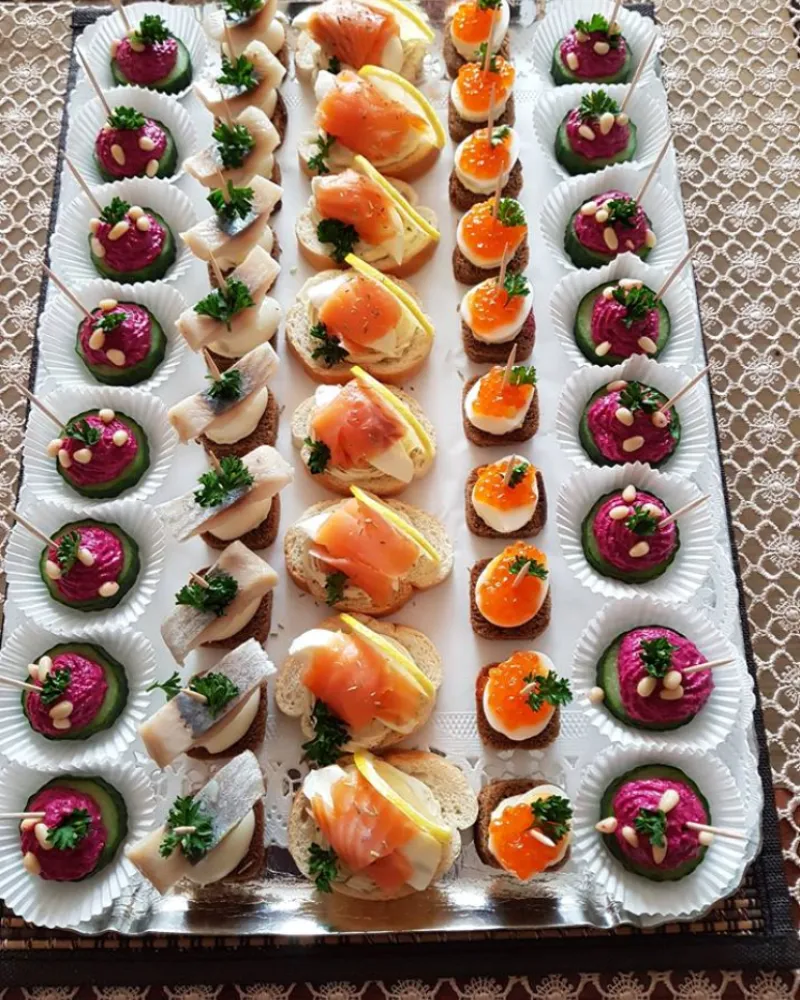 Vegetariškas šaltu užkandžių rinkinys