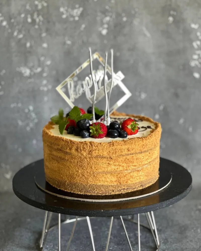 Меdaus karamelinis tortas