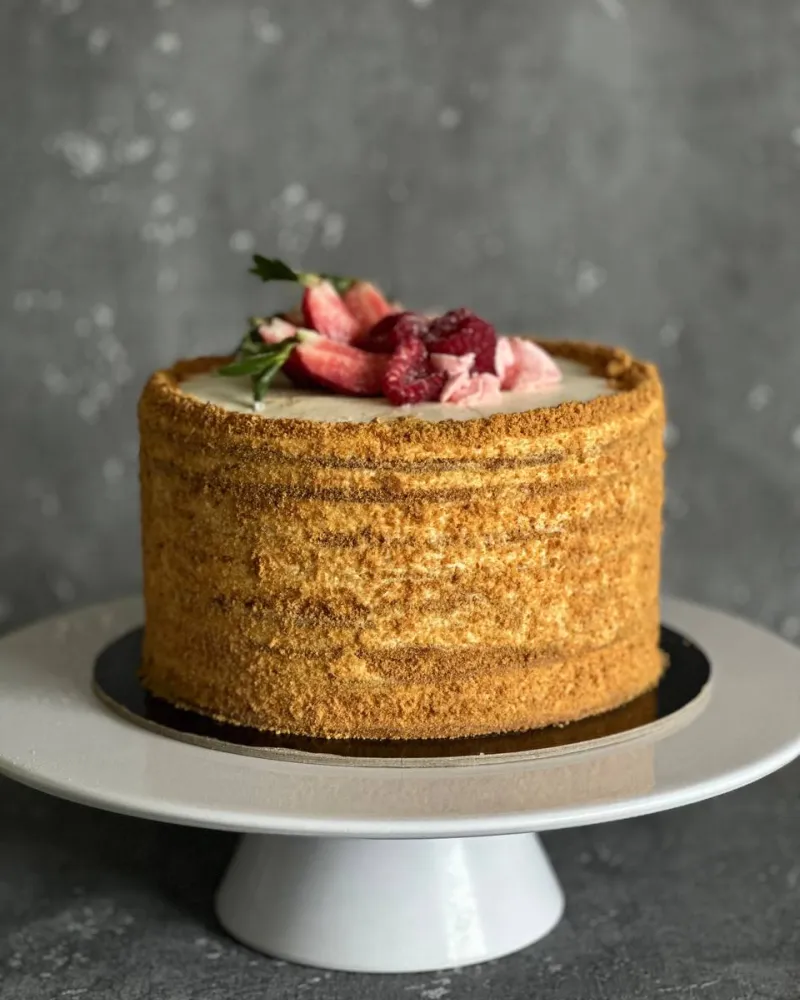 Меdaus karamelinis tortas