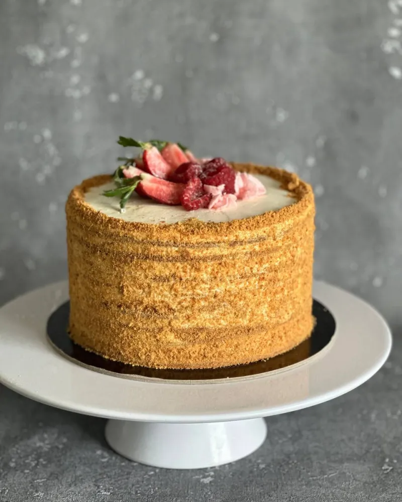 Меdaus karamelinis tortas