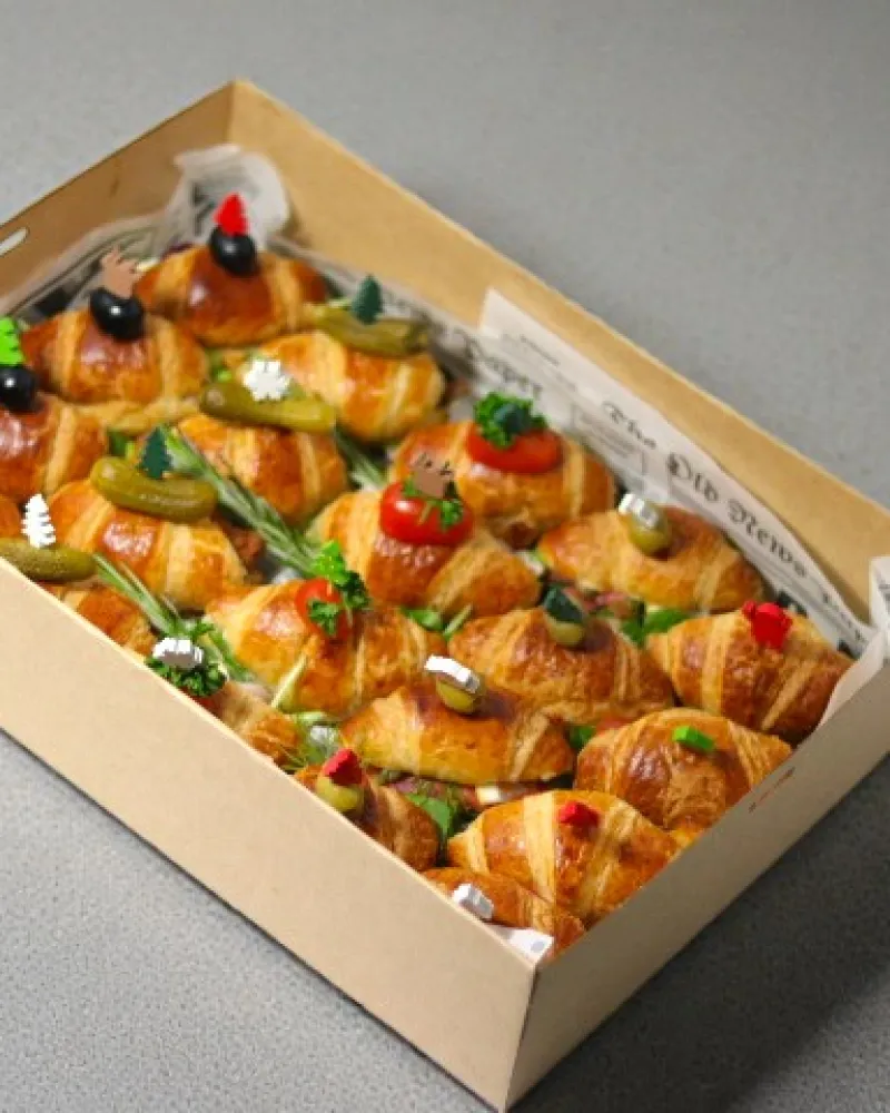 Šventinių kruasanų dėžutė 20vnt.