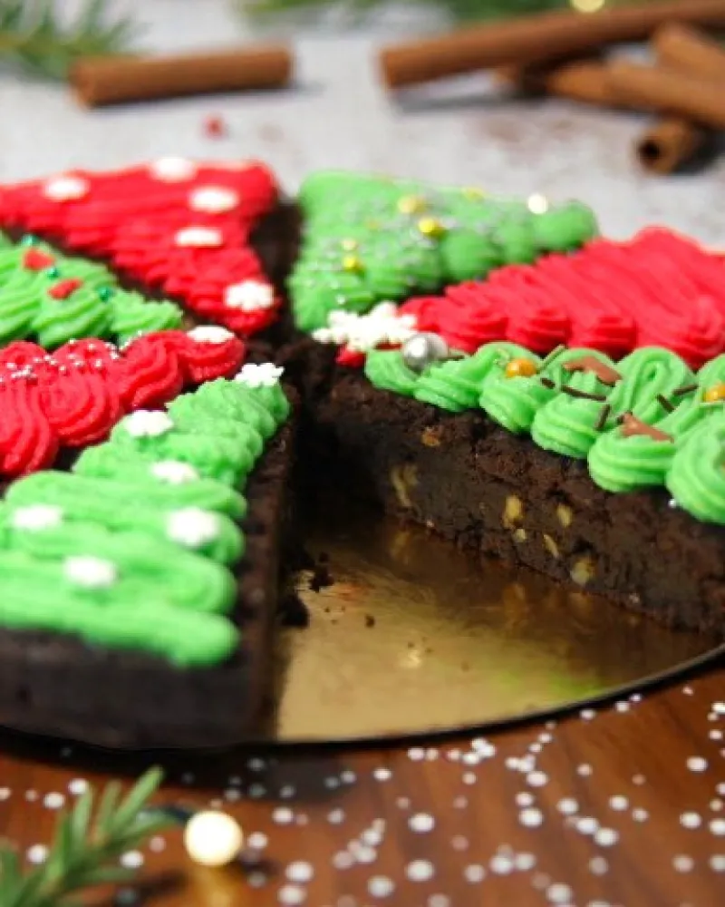 Šventinis brownis (23 cm)