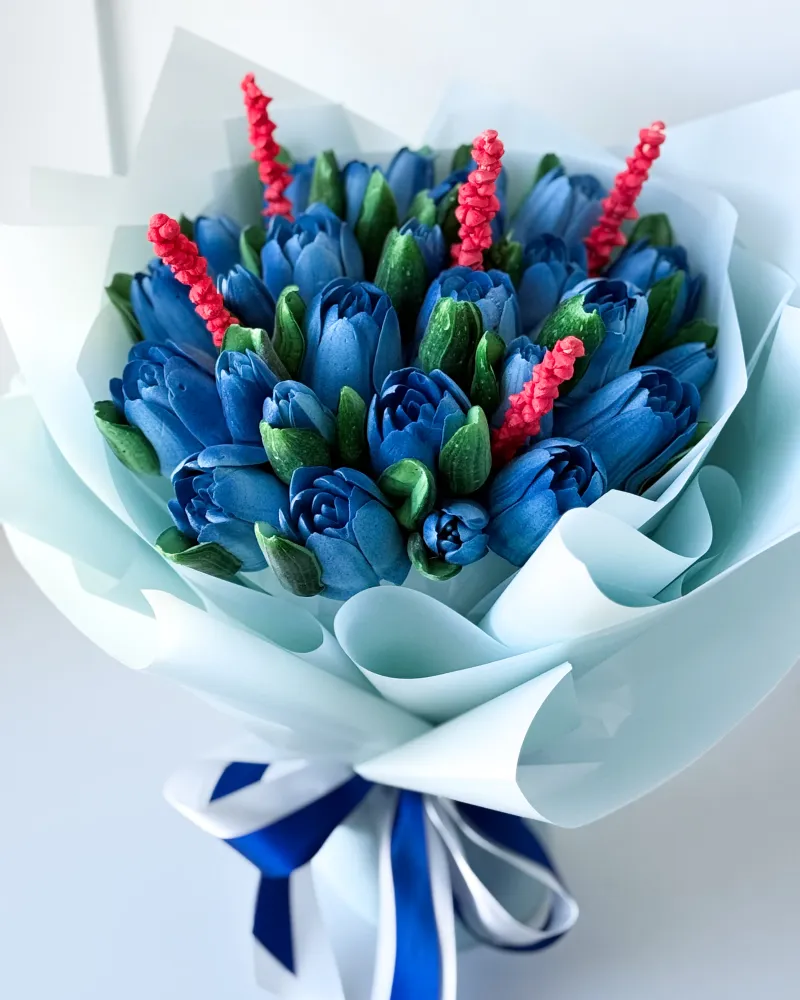 Vyriška zefyro tulpių puokštė