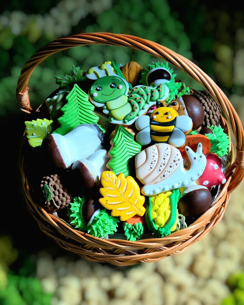 Meduolinių, sviestinių ir dekoruotų saldėsių rinkinys GAMTOS PASAKA