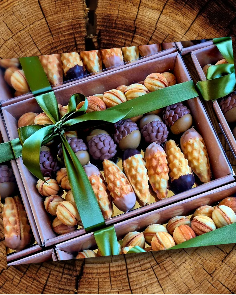 Meduolinių ir sviestinių saldėsių rinkinys MIŠKAS