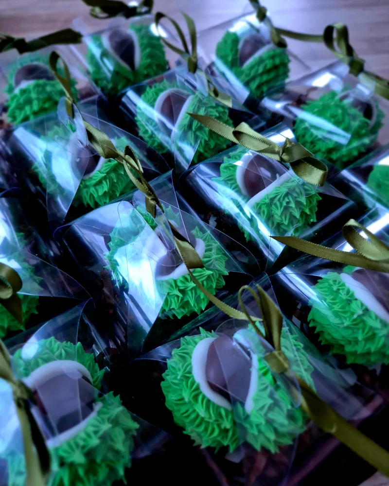 Stalo meduolis - dovana svečiui KAŠTONAS