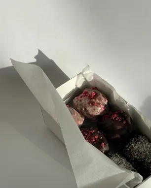 Saldžios įdarytos datulės (3 skoniai x3)