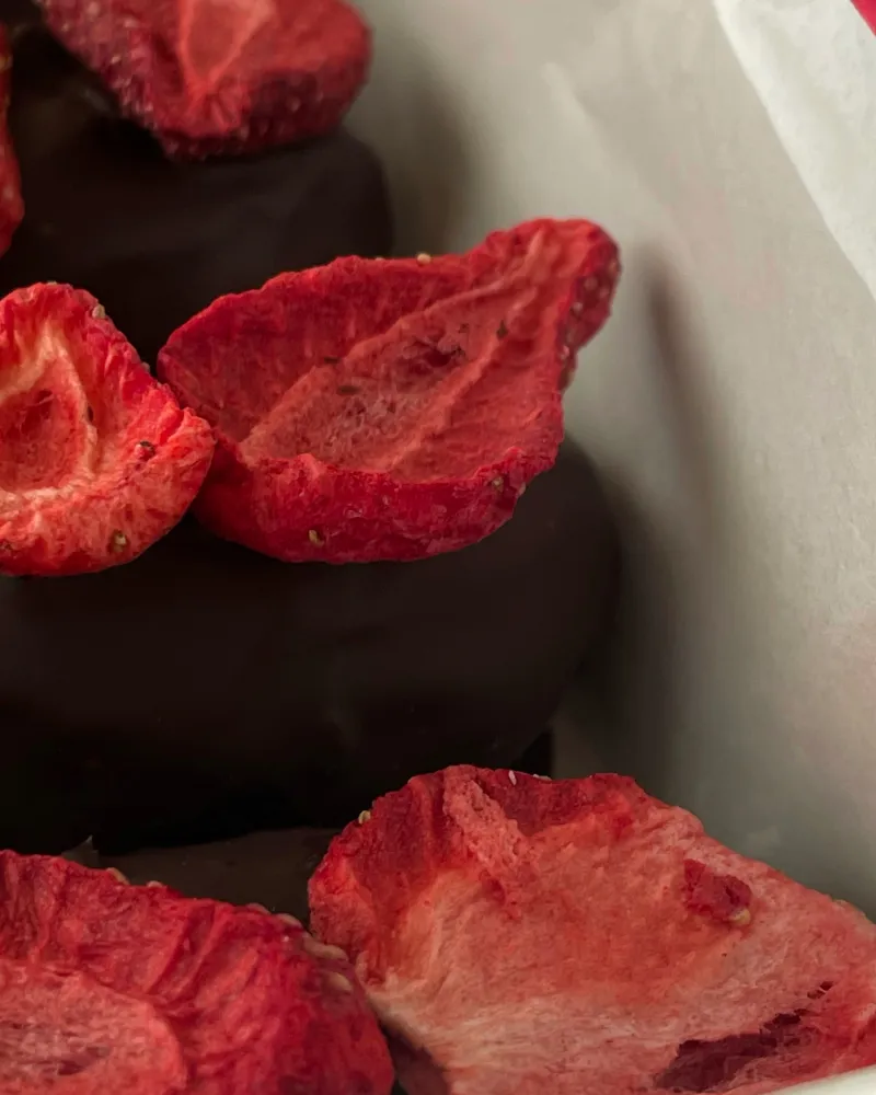 Įdarytos datulės (3 skoniai x4)