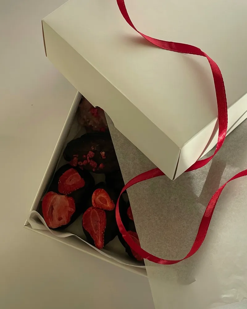 Įdarytos datulės (3 skoniai x4)