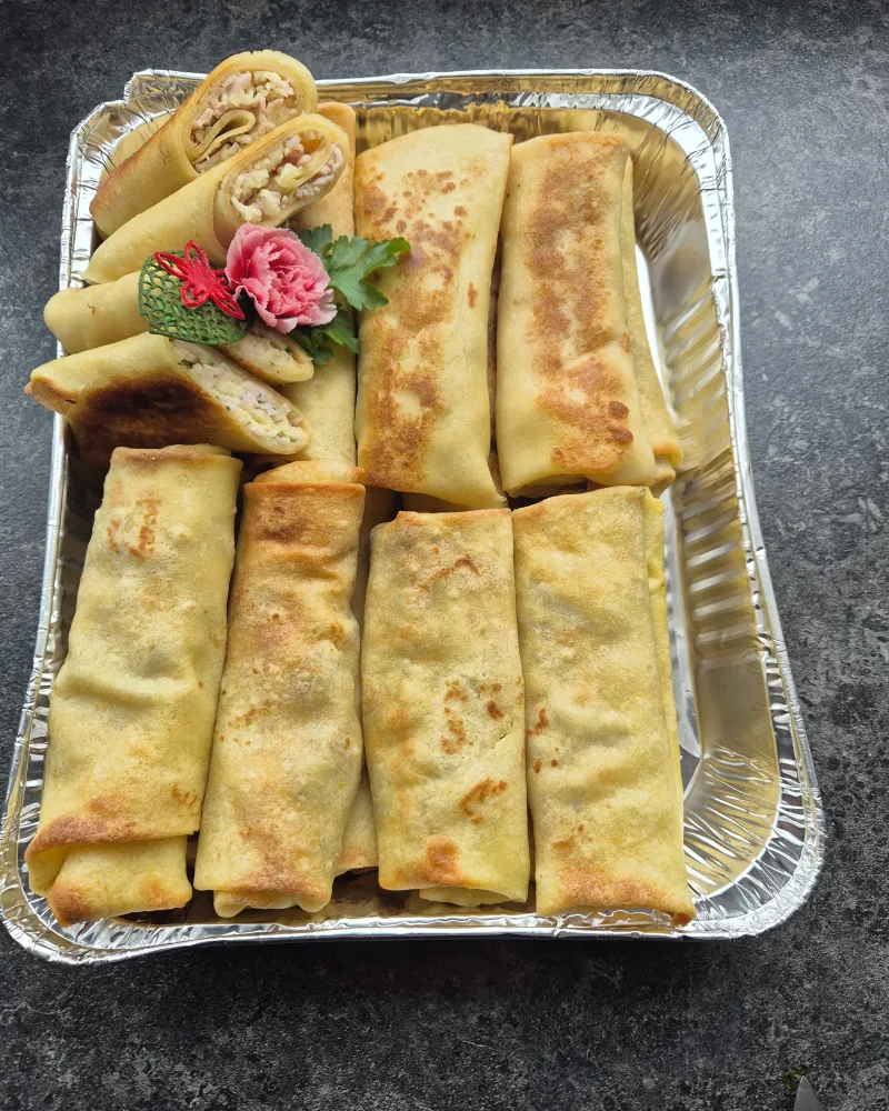 Lietiniai blynai su 2 skirtingais įdarais (vištiena ir kumpiu), 20 vnt.