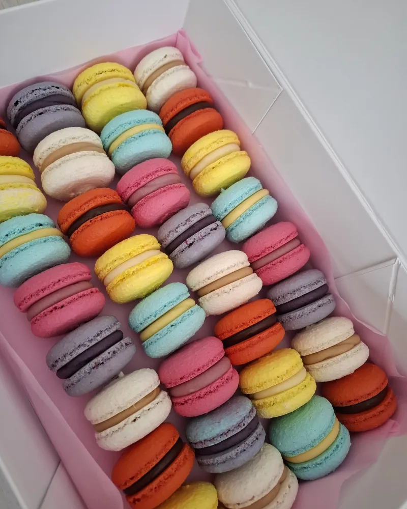 Macaronsai rožiniai