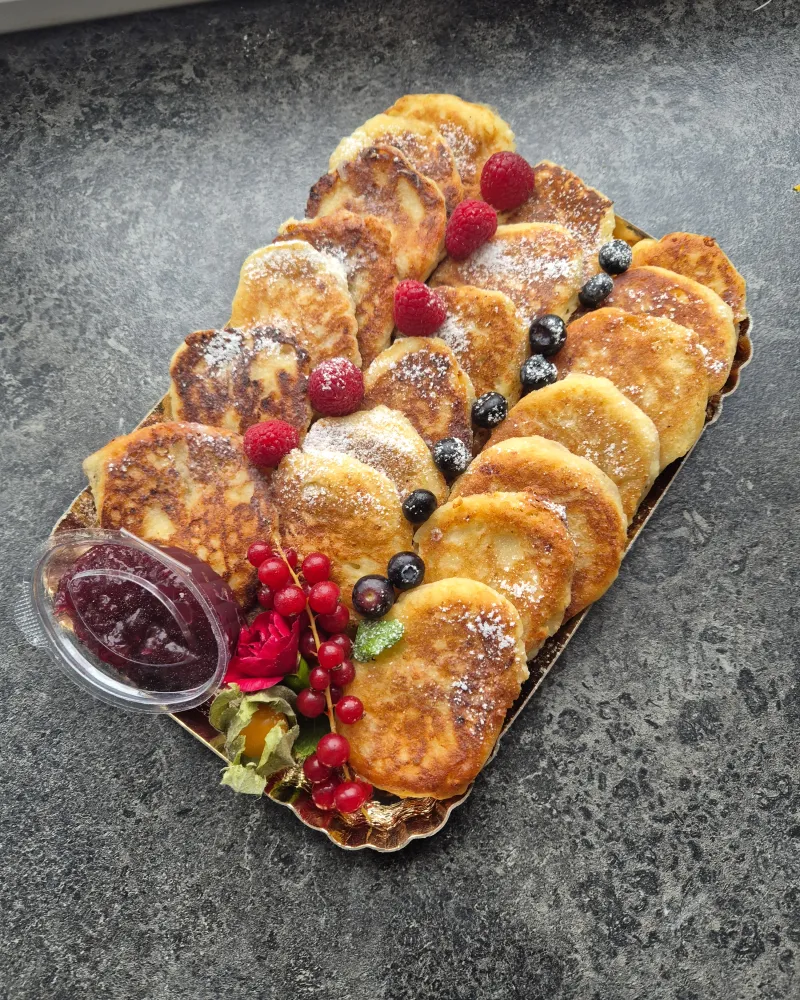 Mieliniai blynai su varške ir obuoliais, 20 vnt.