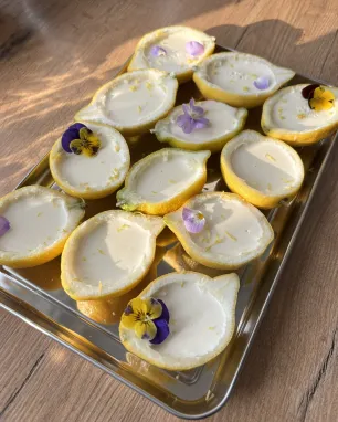 Citrininis grietinėlės desertas citrinų puselėse, 12vnt.