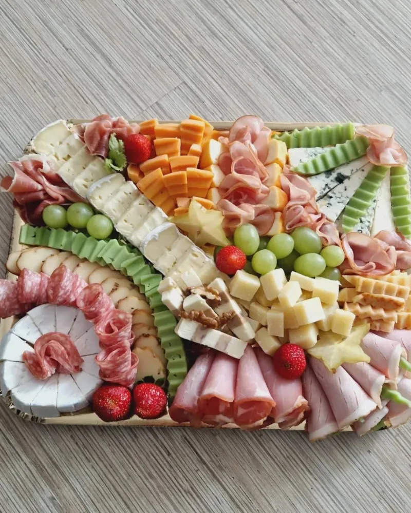 Mėsos - sūrių asorti