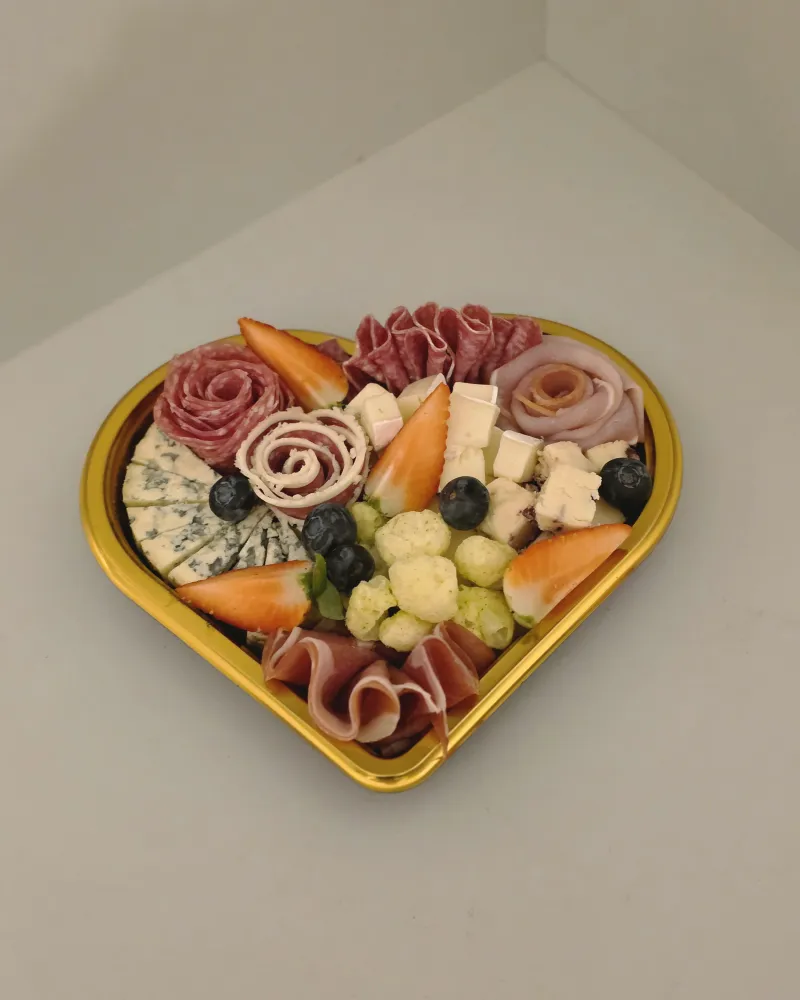 Mėsos - sūrių asorti