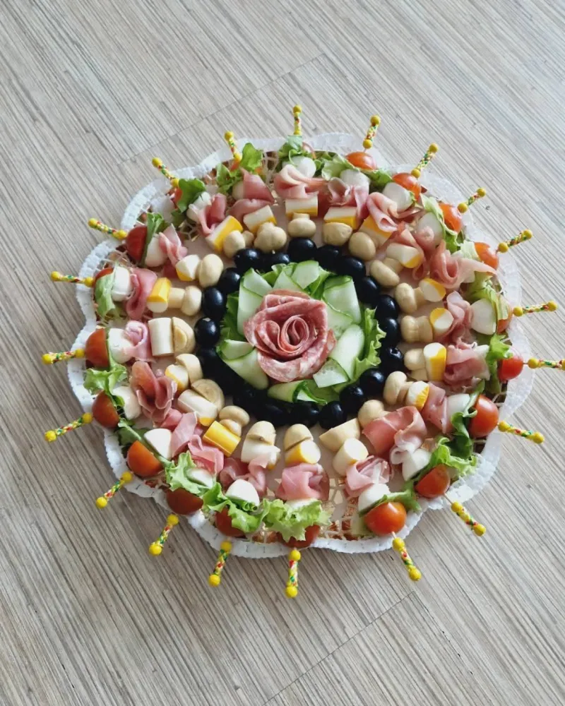 Šaltų užkandžių rinkinys, 70 vnt.