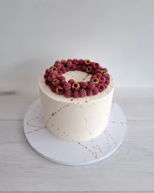 RED VELVET klasikinis tortas