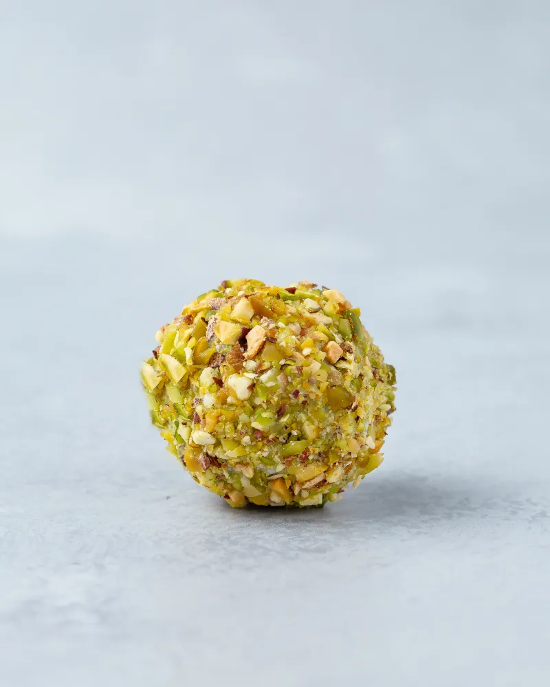 Pelėsinio sūrio triufelis su vynuoge