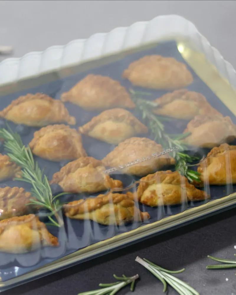 Mini kibiniukai su kiauliena, 16 vnt.