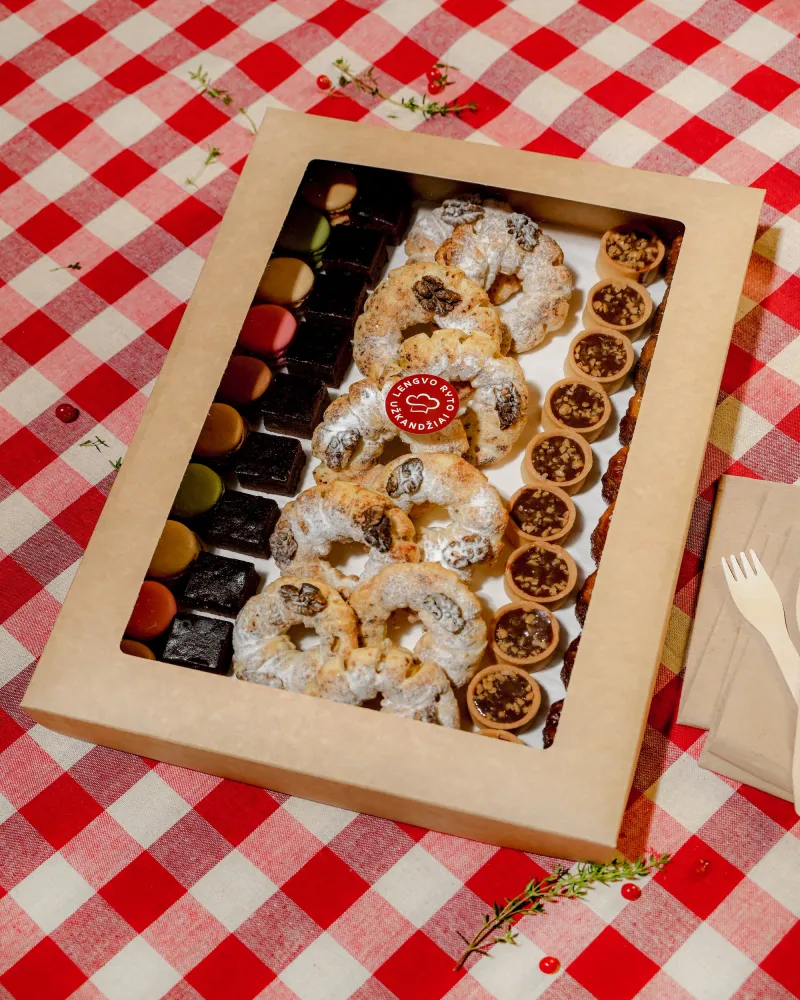 SALDŽIŲ užkandžių rinkinys, 50 vnt.