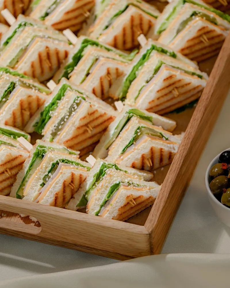 CLUB SANDWICH sumuštiniai su vištiena, 20 vnt.