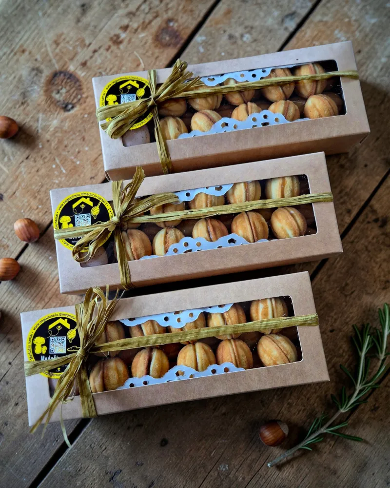 Mini dovanėlė RIEŠUTĖLIAI