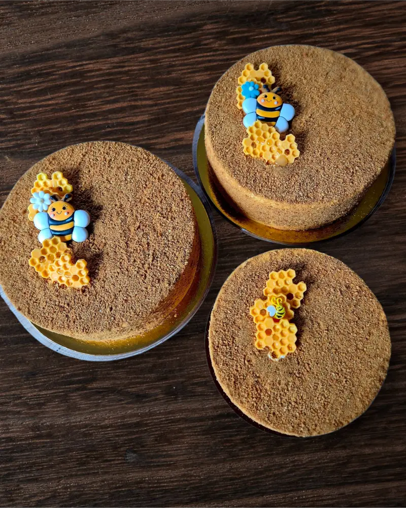 Klasikinis lakštinis tortas MEDUTIS